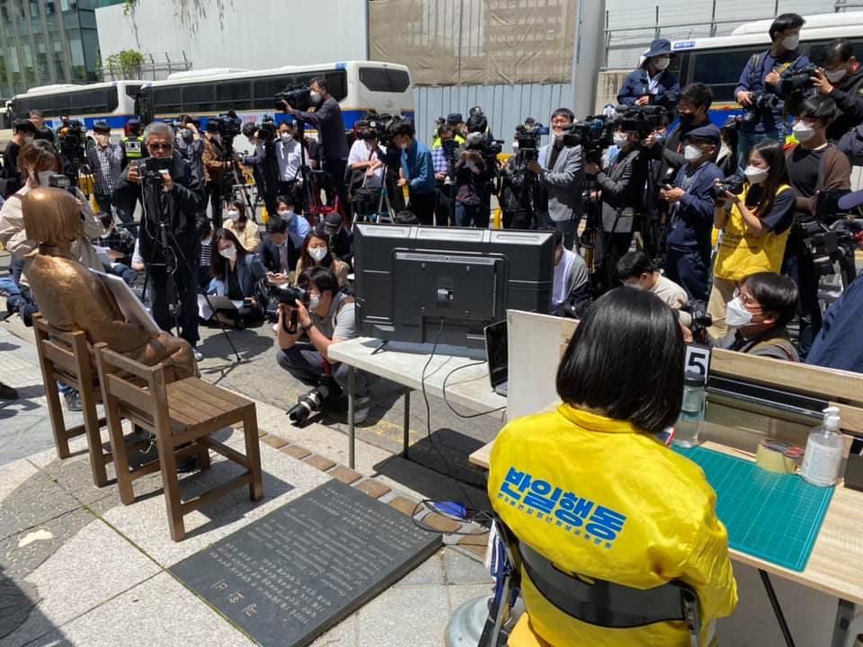 20일 오후 서울 종로구 옛 일본대사관 앞에서 제1440차 일본군 성노예제 문제 해결을 위한 정기 수요집회가 열렸다.