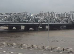 6일 오후 3시경 서울 한강대교 모습. 사진=한강홍수통제소 CCTV