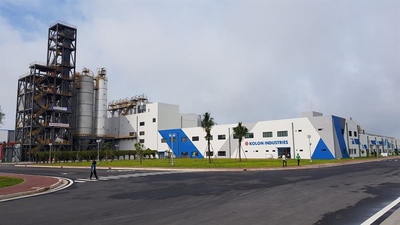 코오롱인더스트리가 2018년 완공해 현재 가동 중인 베트남 빈증성 타이어코드 공장 전경/사진=코오롱그룹