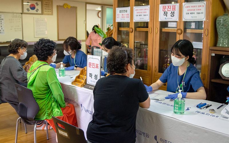 쿠팡이 물류센터 화재가 발생했던 덕평1리 주민들에게 건강검진 서비스 및 전문 의료진의 상담 서비스를 제공한다.