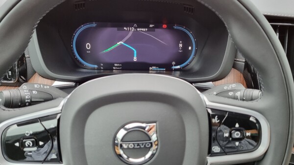 볼보 신형 XC60 디지털 클러스터 계기판. 파주(경기)=장시복 기자