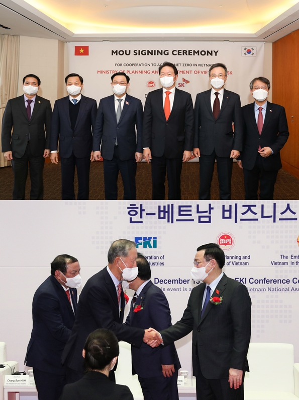 최태원 SK그룹 회장(왼쪽 네번째)이 13일 서울 소공동 롯데호텔에서 베트남 정부 인사들과 탄소감축을 위한 포괄적 협력을 추진하는 내용의 양해각서(MOU)를 체결했다. (위) 허창수 전경련 회장과 브엉 딩 후에 국회의장이 13일 전경련회관 컨퍼런스센터에서 열린 '한-베트남 비즈니스 포럼'에서 악수하고 있다. 각사 제공