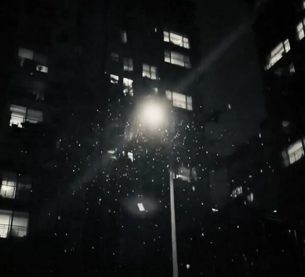 오늘 날씨. 전날 밤 11시부터 서울과 수도권에 눈이 내리다, 그치다를 반복하고 있다.