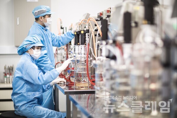 대웅제약 연구모습. 사진=대웅제약