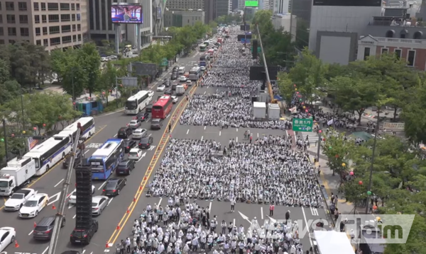 12일 오후 서울 광화문 동화면세점에서 열린 '2022년 국제간호사의 날 결의대회'. 사진=대한간호협회