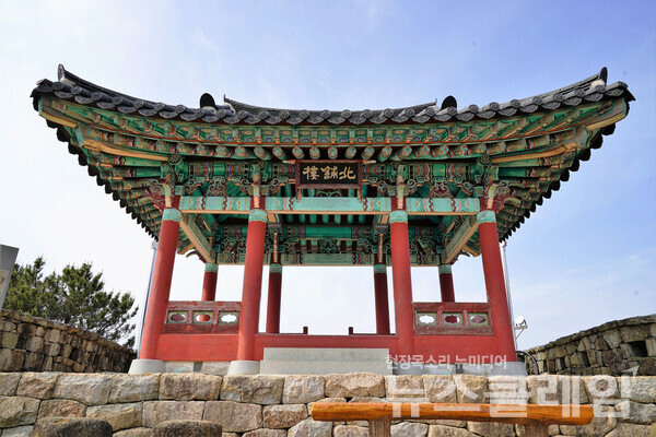 북포루는 세병관을 중심에 둔 삼도수군통제영을 둘러싼 통영성의 일부였다. 사진=오근식 객원위원