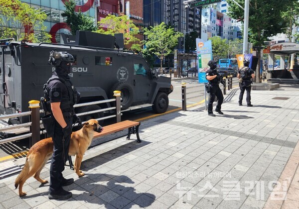 부산 서면역에 배치된 경찰특공대 모습. 사진=부산경찰청