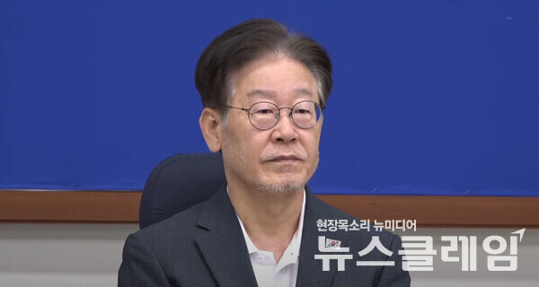 지난 13일 당대표 회의실에서 단식 농성을 하고 있는 이재명 더불어민주당 대표. 사진=더불어민주당