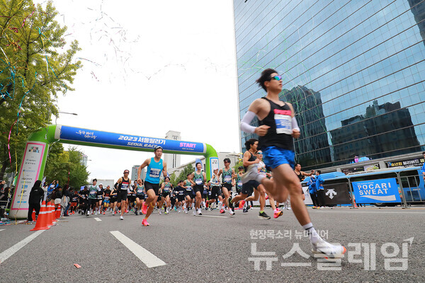 동아오츠카의 이온음료 포카리스웨트가 지난 8일 열린 '2023 서울달리기'의 공식 협찬 음료로 활약했다. 사진=동아오츠카