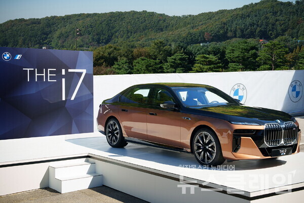 BMW i7 M70 xDrive. 사진=BMW 코리아