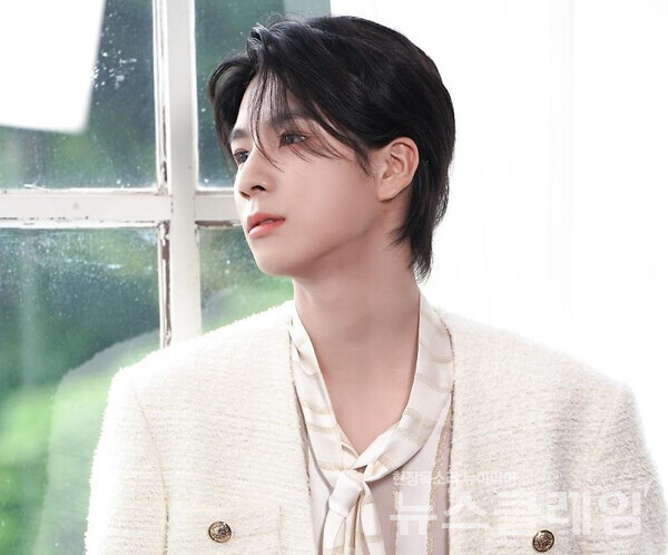 정동원 촬영 비하인드 컷. 쇼플레이엔터테인먼트 제공