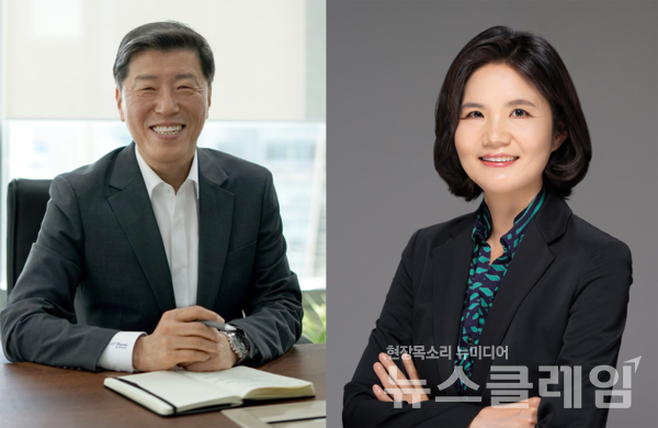 (왼쪽부터)성회용 태광산업 대표이사, 이충효 티캐스트 상무보. 태광그룹 제공