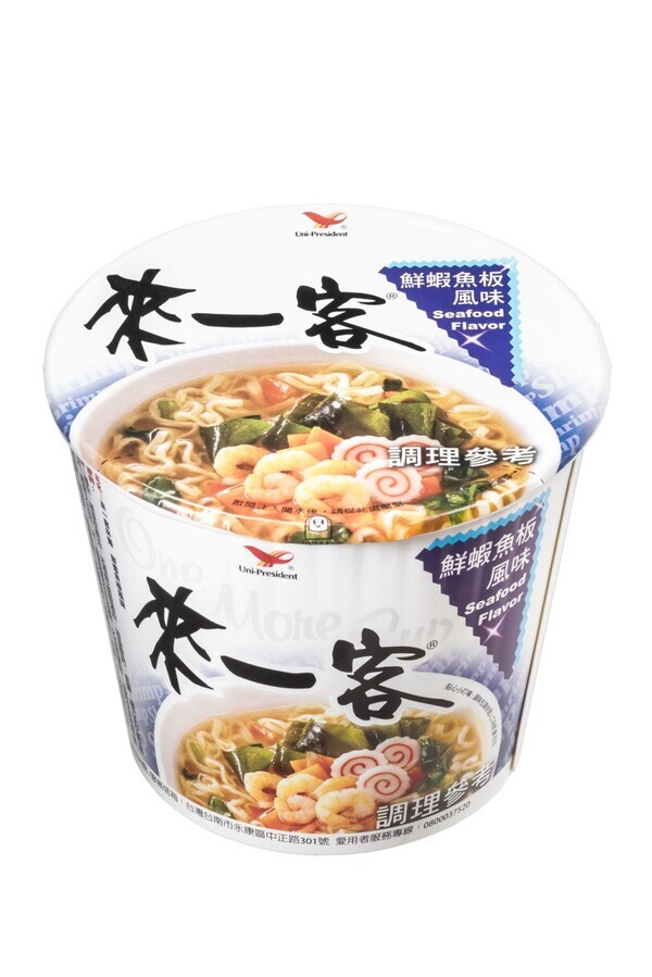 웅진식품이 라이이커 컵라면 새우어묵맛을 대만에서 단독으로 직수입해 국내 판매에 나선다. 웅진식품 제공