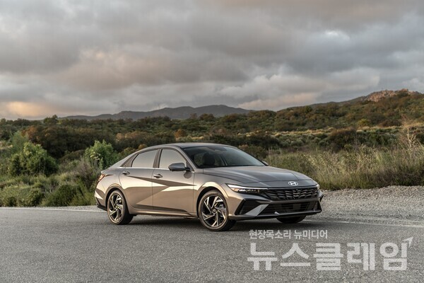 현대차·기아는 미국의 권위 있는 시사주간지 ‘U.S.뉴스&월드리포트’가 발표한 '2024 최고의 고객가치상' 차종별 총 11개 부문에서 7개 부문에 이름을 올리며 가장 많은 상을 받은 브랜드의 영예를 안았다고 19일 밝혔다. 현대차 제공