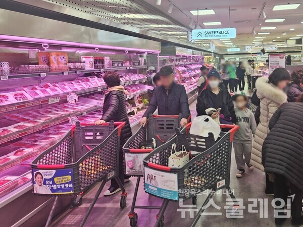 롯데마트 제타플렉스 잠실점 축산 매대 전경. 롯데쇼핑 제공