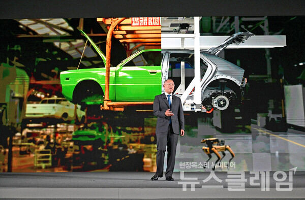 현대차 울산 EV전용공장 기공식에서 기념연설을 하고 있는 정의선 회장. 현대자동차그룹 제공