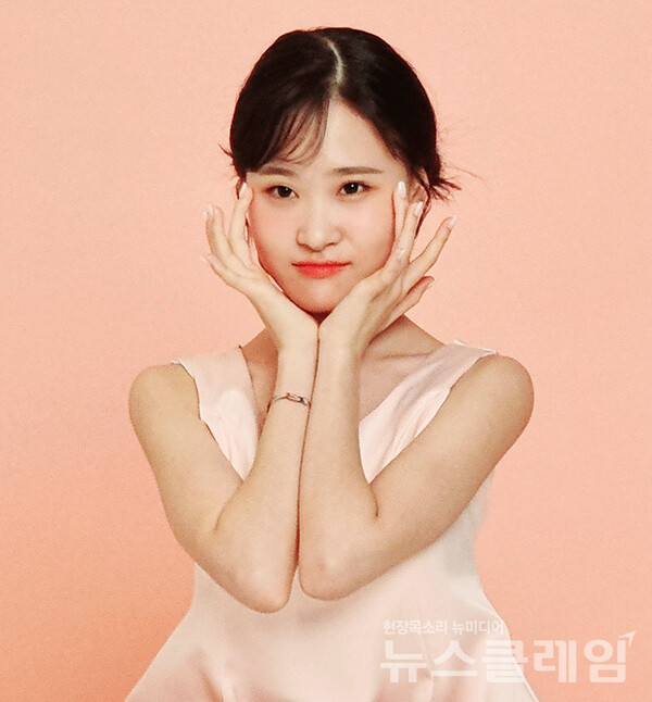 가수 김다현. 사진=현컴퍼니