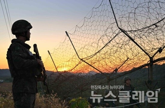 경계작전 수행 중인 군 장병들. 사진은 기사와 관계 없음. 사진=육군
