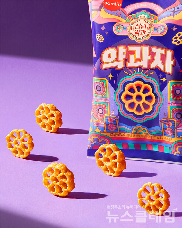 SPC그룹(회장 허영인)의 계열사 SPC삼립이 약과를 활용한 이색 스낵 ‘약과자’를 출시하며 과자 시장 공략에 나선다. SPC삼립 제공