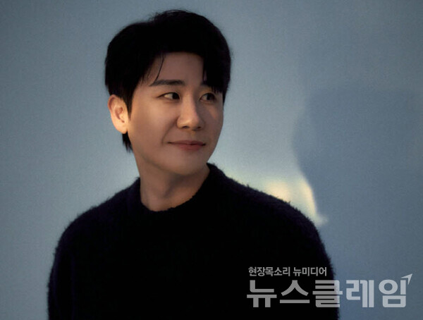 가수 영탁. 사진=어비스컴퍼니