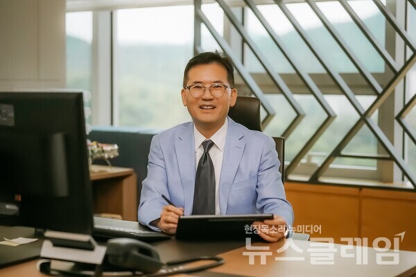 18일 효성티앤에스 수서 본사에서 열린 이사회에서 선임된 최방섭 신임 대표. 효성티앤에스 제공