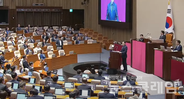 더불어민주당 박찬대 원내대표가 4일 오전 국회 본회의에서 교섭단체 대표 연설을 하고 있다. 사진=더불어민주당