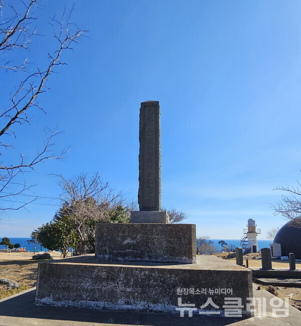 등기산은 공원이다. 이곳의 기미년 3.1운동 순국열사를 추모하는 비석은 소박하지만 빼어나다. 사진=오근식 객원위원