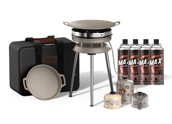 '맥스 X 800도씨' 콜라보 캠핑 상품. 이마트 제공