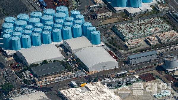 후쿠시마 원전에 저장중인 오염수 탱크. 사진=키타 방사능 측정실 블로그·환경운동연합