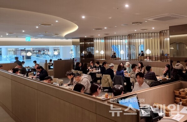 매드포갈릭 영등포타임스퀘어점. 매드포갈릭 제공