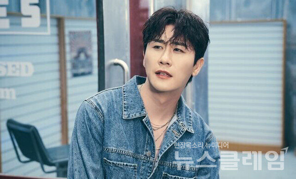 가수 영탁. 사진=어비스컴퍼니