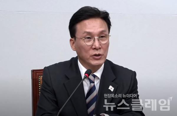 더불어민주당 김민석 최고위원이 22일 오전 국회에서 열린 최고위원회의에서 발언하고 있다. 사진=더불어민주당