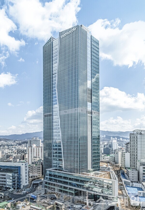 코웨이 신사옥 G-TOWER. 코웨이 제공