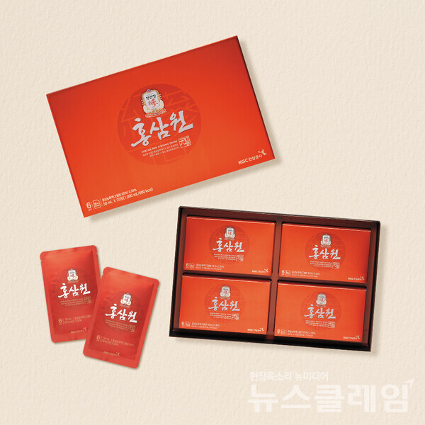 정관장은 건강음료 ‘홍삼원’이 지난해 단일 브랜드로 연 매출 1032억원을 달성하며 메가 브랜드로 등극했다고 18일 밝혔다. 정관장 제공