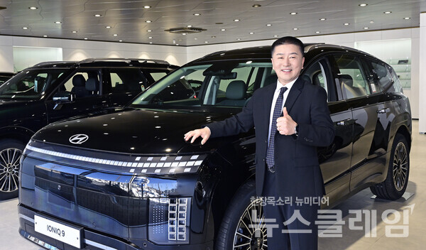 2024년 전국 승용 최다 판매 직원에 선정된 현대차 대전지점 김기양 영업이사. 현대자동차 제공