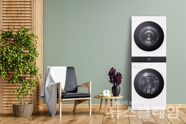 LG전자(대표이사 조주완)는 모터 등 핵심 부품 기술력에 AI를 접목한 ‘AI 코어테크’로 세탁부터 탈수, 건조에 이르는 전 과정을 토탈 케어하는 ‘LG 트롬 AI 오브제컬렉션 워시타워’를 출시한다고 18일 밝혔다. LG전자 제공
