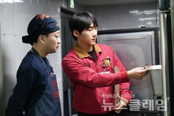 BBQ가 봄 시즌을 맞아 소비자들의 만족과 편의를 도모하고자 대대적인 매장 교차 점검을 시행한다. BBQ 제공