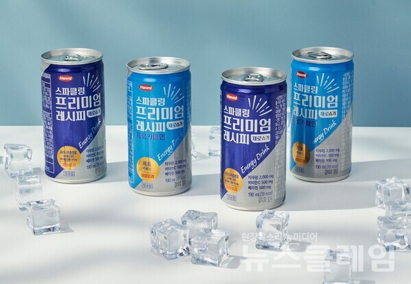 한미사이언스의 약국 전용 탄산 에너지드링크 ‘스파클링 프리미엄 레시피’. 한미사이언스 제공