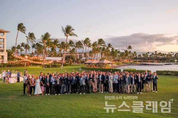 미래에셋자산운용(대표이사 최창훈 이준용)은 총 운용자산이 400조원을 돌파했다고 21일 밝혔다. 미래에셋자산운용 제공