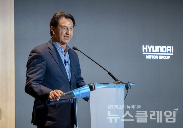 3일(화) 스페인 바르셀로나의 카탈루냐 콩그레스 센터(Palau de Congressos de Catalunya)에서 열린 FISITA WMC(FISITA World Mobility Conference)에서 현대차 대표이사 호세 무뇨스 사장이 기조연설을 진행하고 있다. 현대자동차 제공