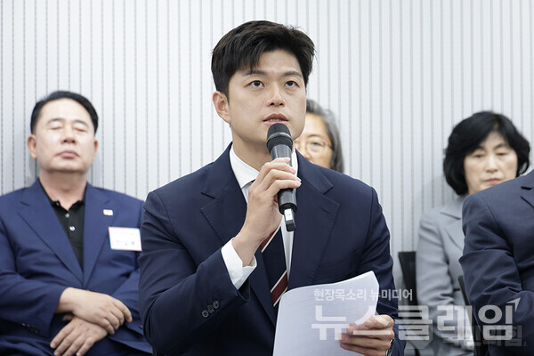 김용태 국민의힘 비상대책위원장이 10일 오후 서울 여의도 중앙당사에서 열린 원외당협위원장 간담회에서 모두 발언을 하고 있다. 사진=국민의힘