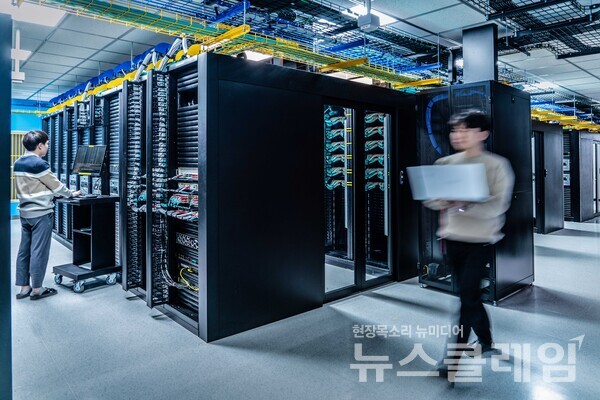 A.X 4.0의 대규모 학습(Continual Pre-Training, CPT)을 진행한 SK텔레콤 자체 구축 슈퍼컴퓨터 ‘타이탄’. SK텔레콤 제공