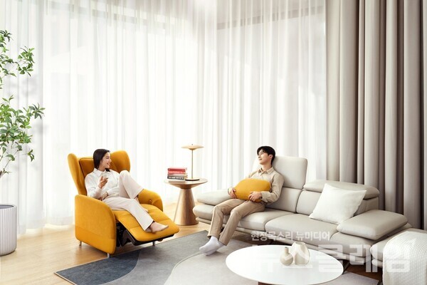 바디프랜드(대표이사 지성규·김흥석) 마사지소파 '파밀레C'. 바디프랜드 제공