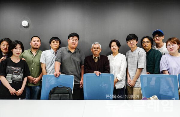 청계천 을질로 보존연대 활동가와 함께. 사진=최인기