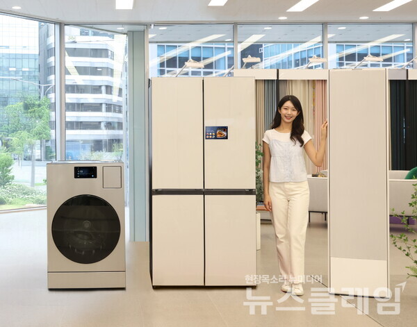 삼성전자(대표이사 전영현) 'AI 가전 3대장' 에어컨∙냉장고∙세탁기를 소개하는 모습. 삼성전자 제공