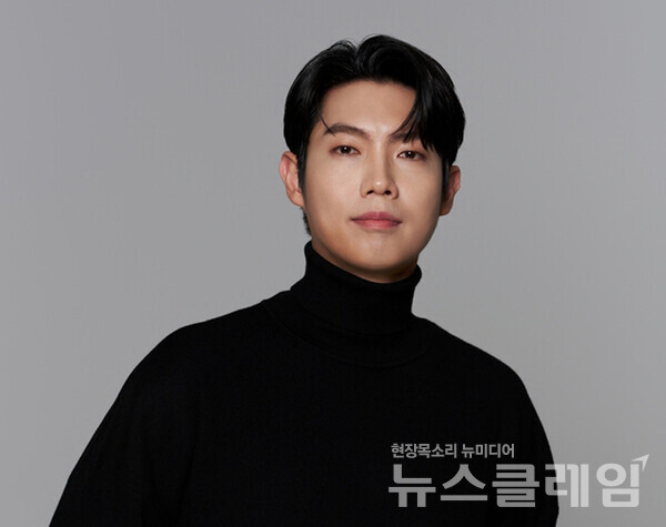 손태진은 트로트까지 다양한 장르로 음악 스펙트럼을 넓히며 주목받고 있다. 사진=미스틱스토리