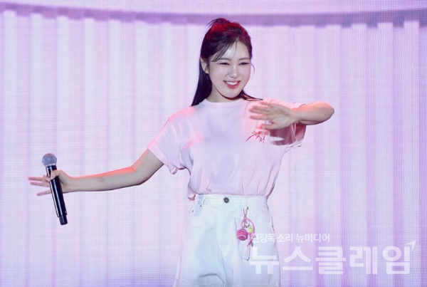 트로트 가수 송가인이 오는 27일 설운도가 작사·작곡한 신곡 '사랑의 맘보'를 발매한다. 사진=송가인 SNS