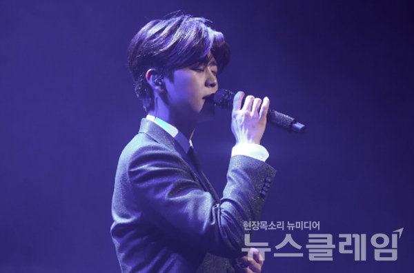 트로트 가수 박지현이 ‘더 트롯쇼’에서 다섯 번째 명예의 전당에 오르며 존개재감을 입증했다. 사진=박지현 공식 SNS