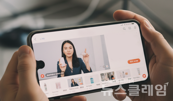 라이브 커머스가 새로운 구매 방식으로 주목받고 있는 가운데, 청약철회 거부 등으로 인한 소비자 불만도 늘고 있어 주의가 요구된다. 뉴스클레임DB