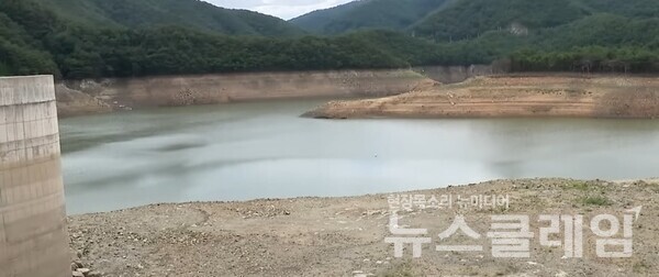 올해 강릉과 속초는 똑같이 가뭄을 겪었지만, 물 부족 상황은 완전히 달랐다. 방송갈무리